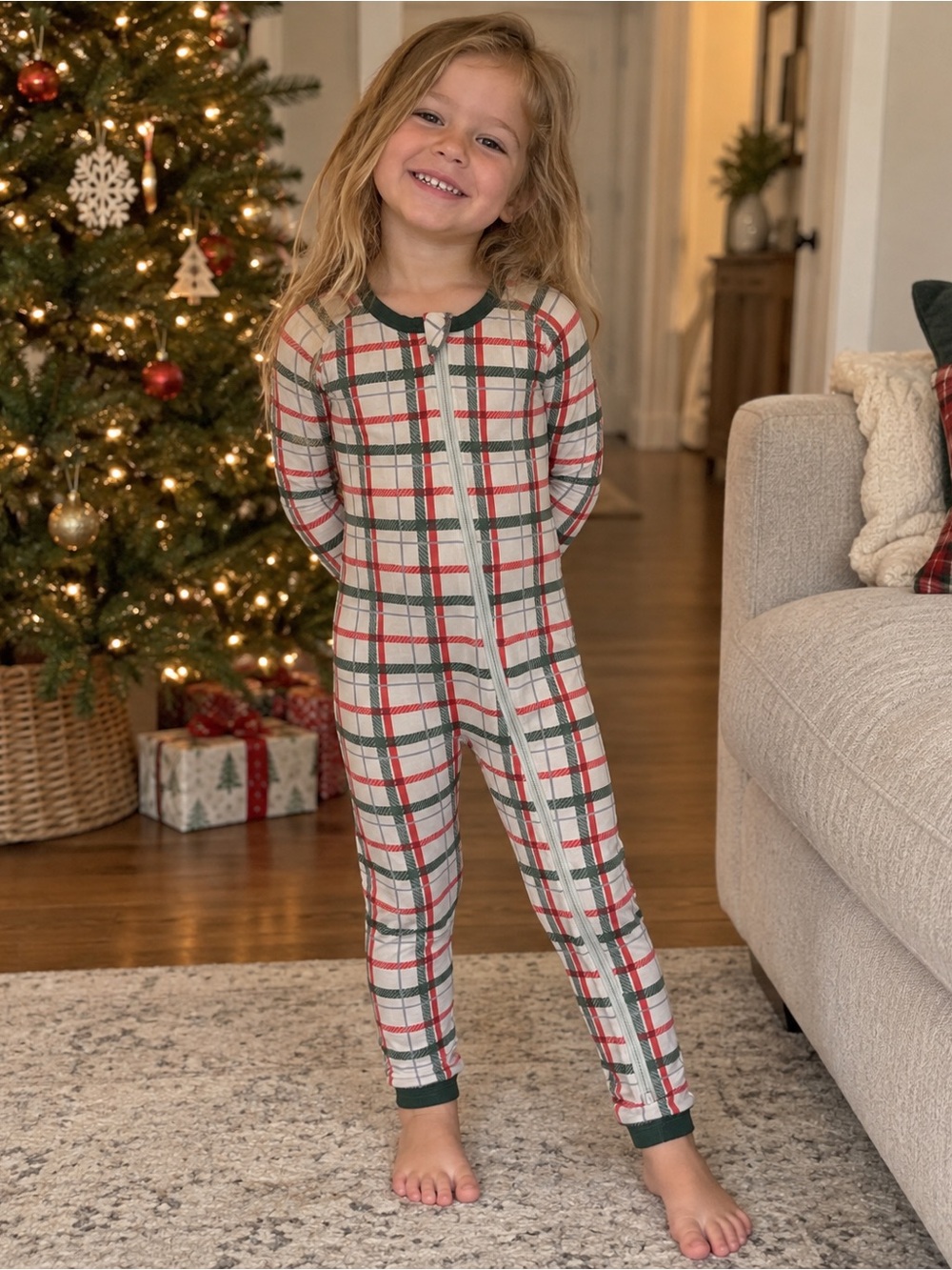 Kyte Baby Christmas Plaid Zipper Romper Size 4 Bamboo Pajamas Retired Hunter
